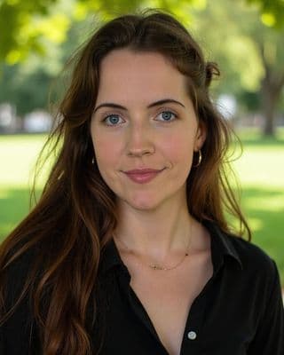 Lucia Campbell