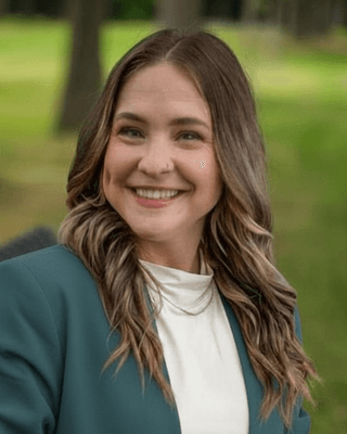 Maisy Cyr