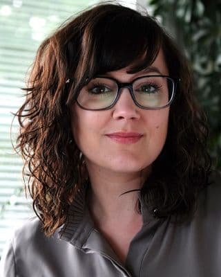 Nicole Knight