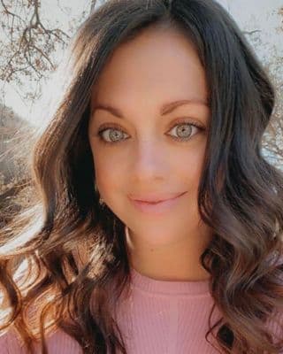Lindsay La Belle
