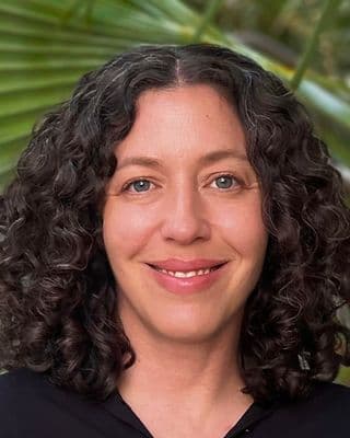 Mia Maldonado Bromberg