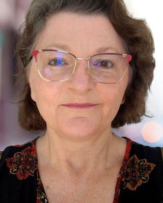 Linda Combs