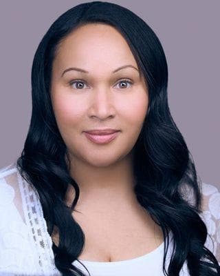 Rebecca J Robotham
