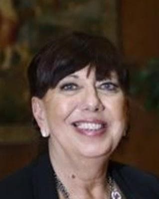 Joanne S Reynolds
