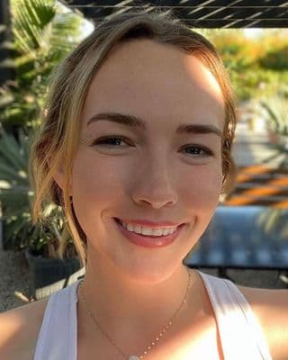Hannah Fox