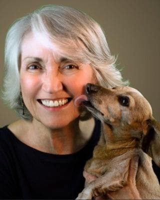 Marian J Richetta