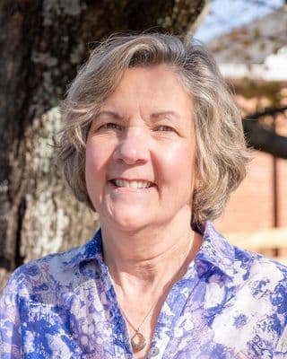 Sandra Kahn