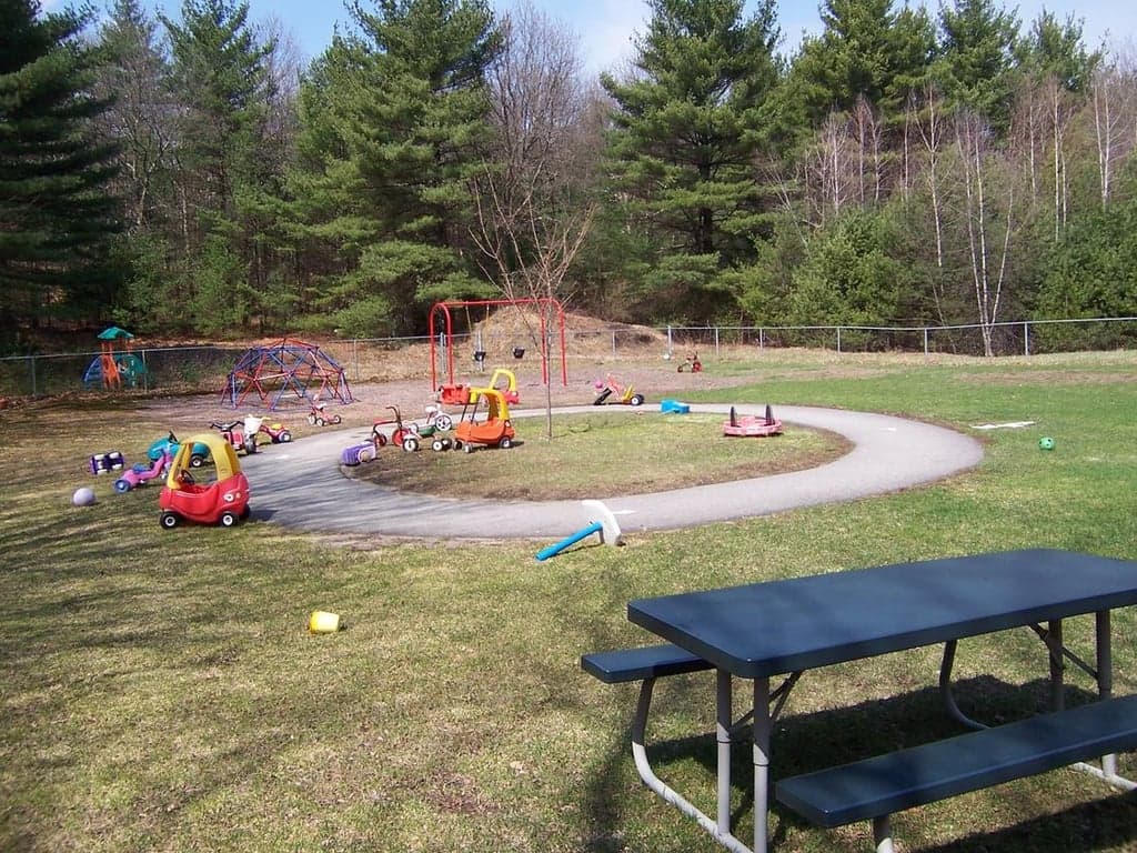 Woodsedge Children's Center