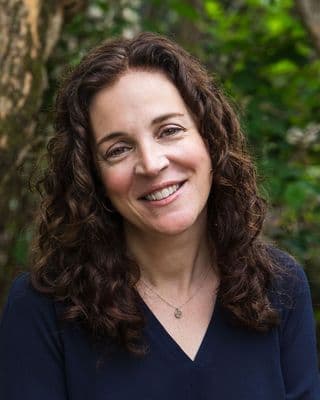 Miriam Fife