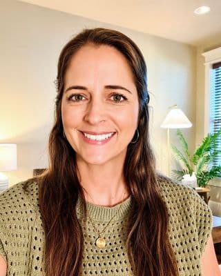 Shannon Van Zandt