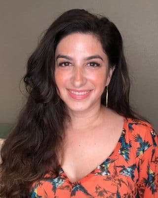 Shauna Dabiri-Far