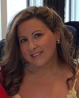 Erin Tizio Psychotherapist