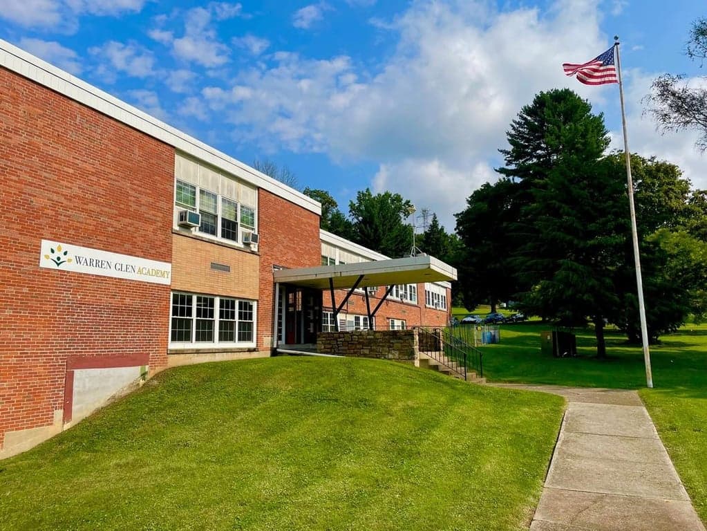 Warren Glen Academy