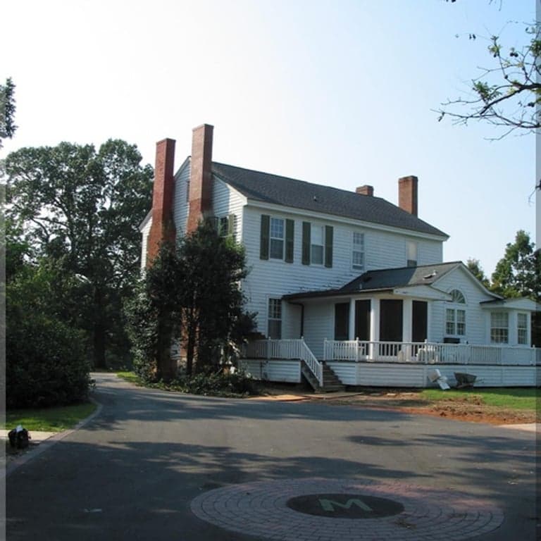 Woodlawn School