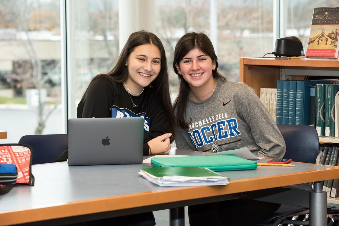 Rochelle Zell Jewish High School