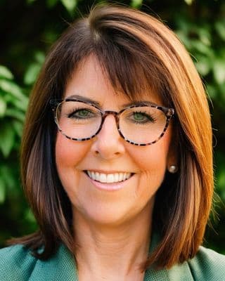Karen Kelly