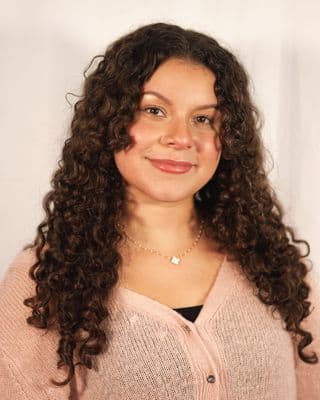 Lauren Court