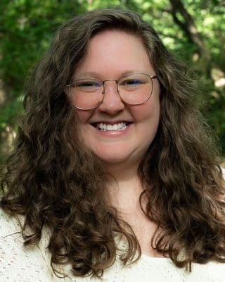 Elizabeth Hail