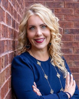 Stephanie Farris